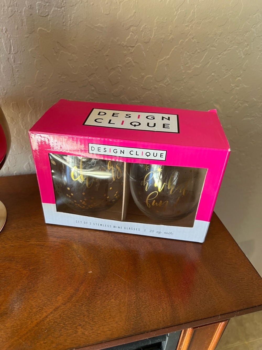 Design Clique Stemless Wine Glasses Gold Accents. Written Cheer and Oh What fun.